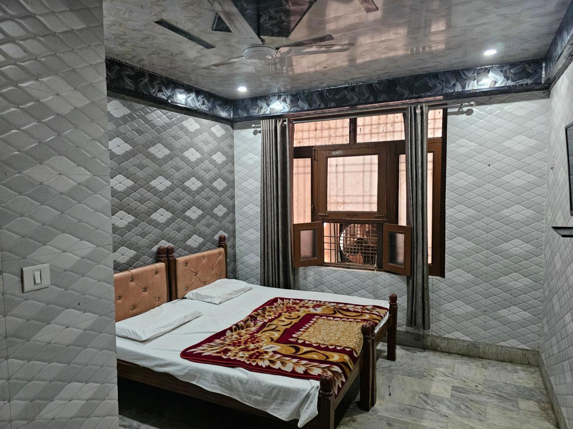Subhadra Guest House Mathura Zimmer foto