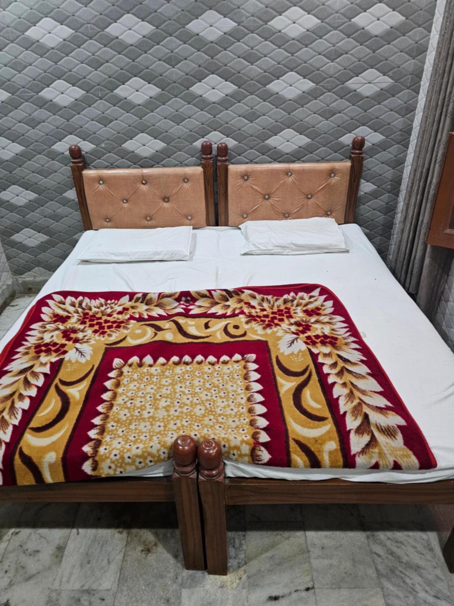 Subhadra Guest House Mathura Zimmer foto