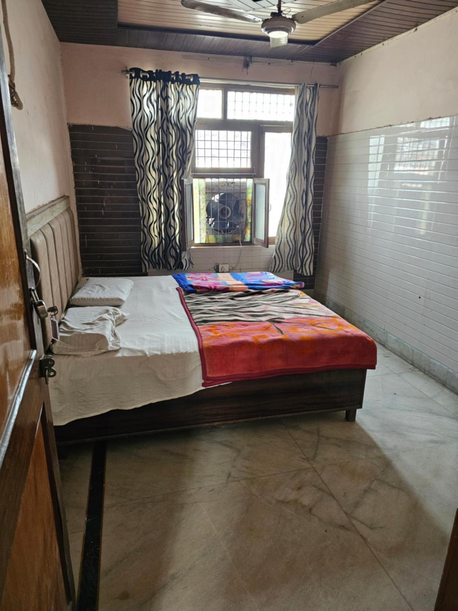 Subhadra Guest House Mathura Zimmer foto