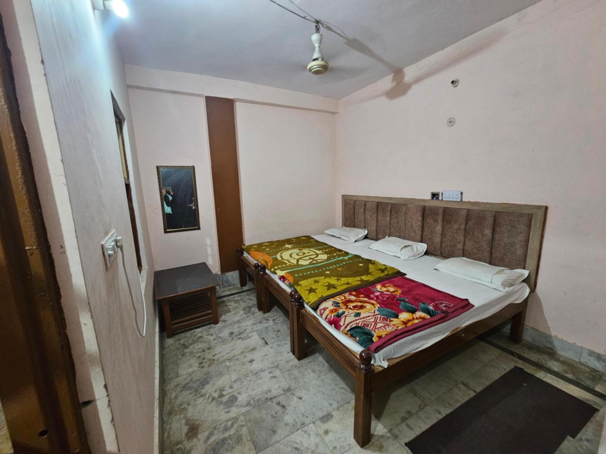 Subhadra Guest House Mathura Zimmer foto